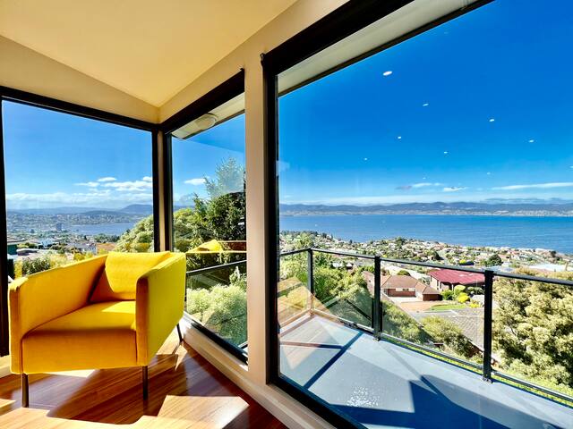 Nicholas House – Luxury with river & city views gallery image 5