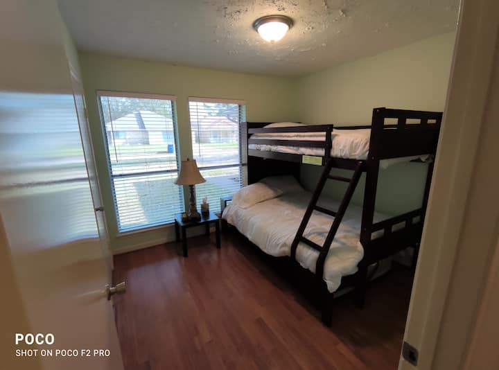 Dhomë gjumi me krevat marinari të plotë. Fjetje 4