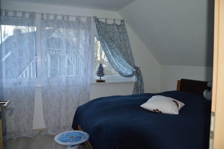 Schlafzimmer 2