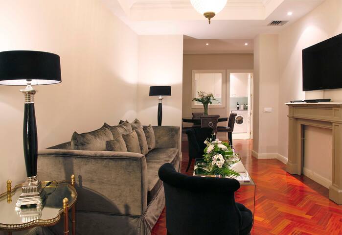 Cibeles Boutike- Senior Suite gallery image 5