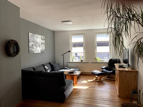 Apartment in old town with private parking