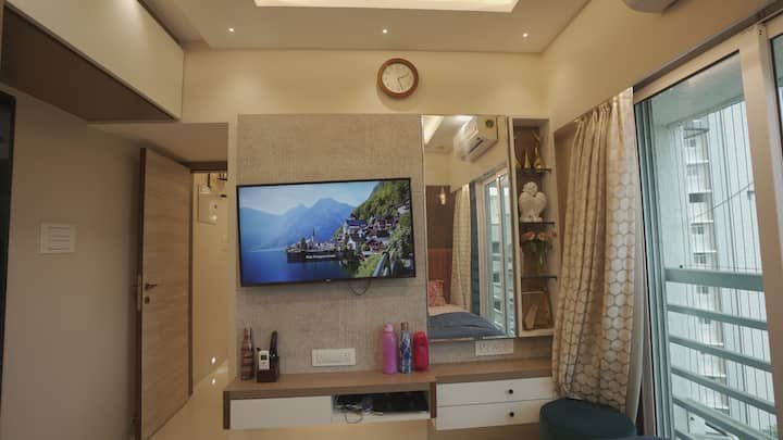 Паметен телевизор во спалната соба