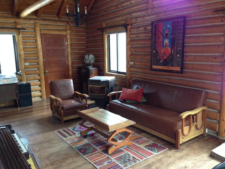 Cozy Mountain Cabin w/ Hot Tub Near National Park