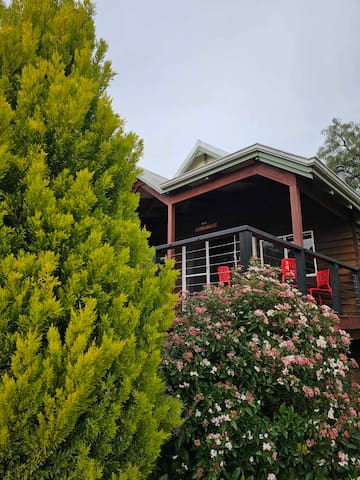 Cosy 2 Bedroom Chalet – Sunnyhurst Chalets