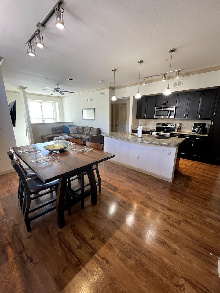 Fully loaded private townhomeAttached Garage Apartments for Rent in