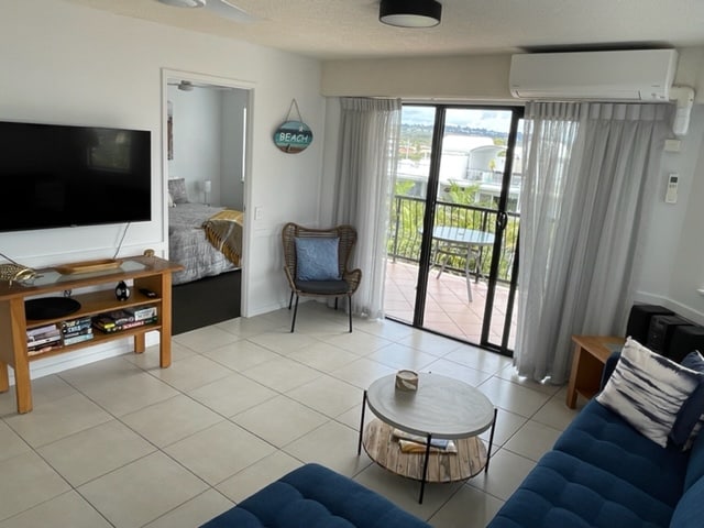 Top performing Airbnb: Newly decorated 2 Bed Apartment, close to beach in Mooloolaba