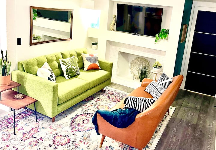 There's plenty of seating to ensure you and your guests are comfortable. Enjoy your own Netflix, Amazon Prime, Hulu, Apple TV and more on the smart TV. This creative space looks to be cozy & elegant. Read reviews and follow on IG: @aircnd253