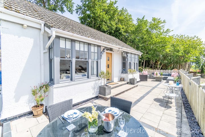 Greenhill | Aberdovey | 3 Bedrooms | Sleeps 8