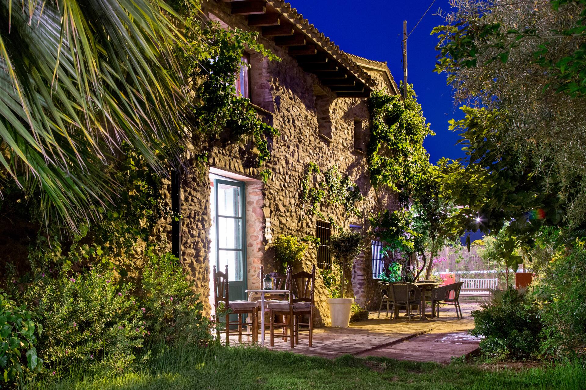 VILLA ROTONDA (up to 24 PEOPLE)