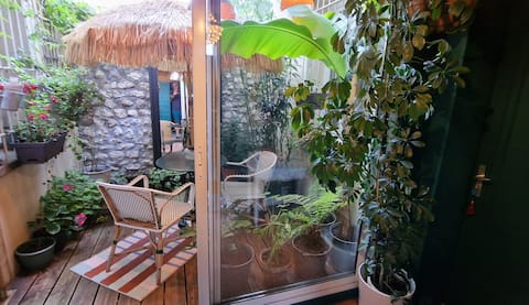 Popular Airbnb listing: 3 DALIPHARD "Capucins et capucines" with patio. in C.H.U.R. / Place Saint Marc / Martainville / Croix De Pierre / Saint Nicaise