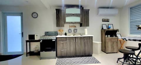 Top performing Airbnb: Paseo Aurea Guest House. in Mansión Del Mar