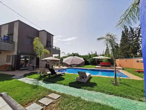 PARADISE VILLA WITH POOL