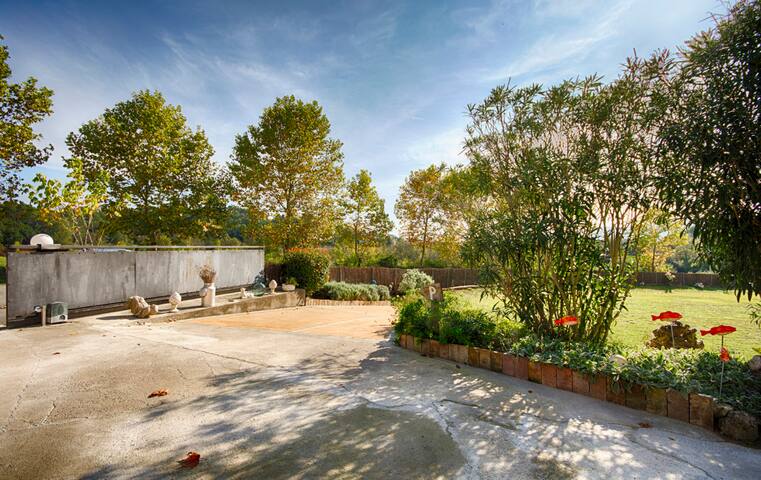 CASA DORMESTANY CON PISCINA Y JARDÍN (21 PERSONAS) gallery image 3