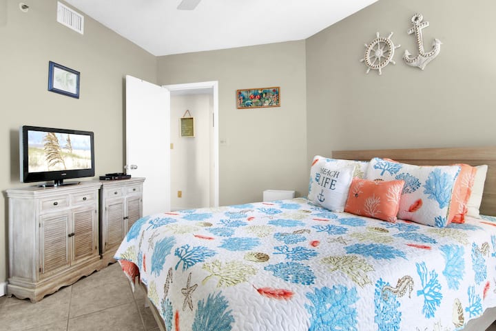 سرير كينج في غرفة النوم الثانية