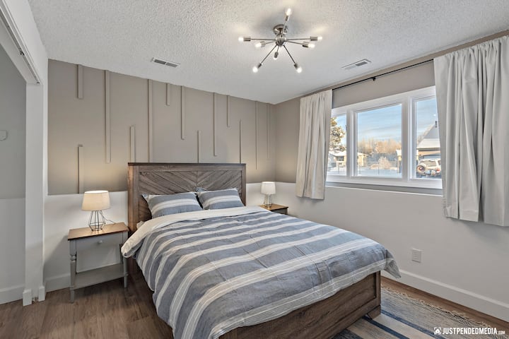 Downstairs bedroom 1