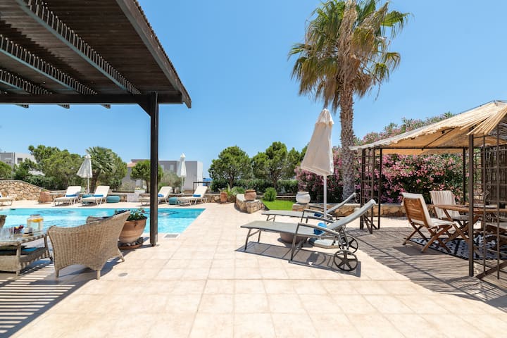 Lindos Villa Fadia – 4 Bedrooms with Private Pool