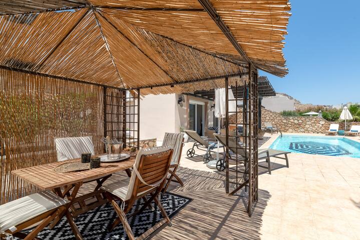 Lindos Villa Fadia – 4 Bedrooms with Private Pool gallery image 4