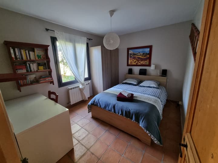 Პირველ სართულზე ორადგილიანი საძინებელი 2