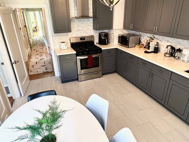 Spacious 3BR Home SF Moscone/Downtown/Chase gallery image 3