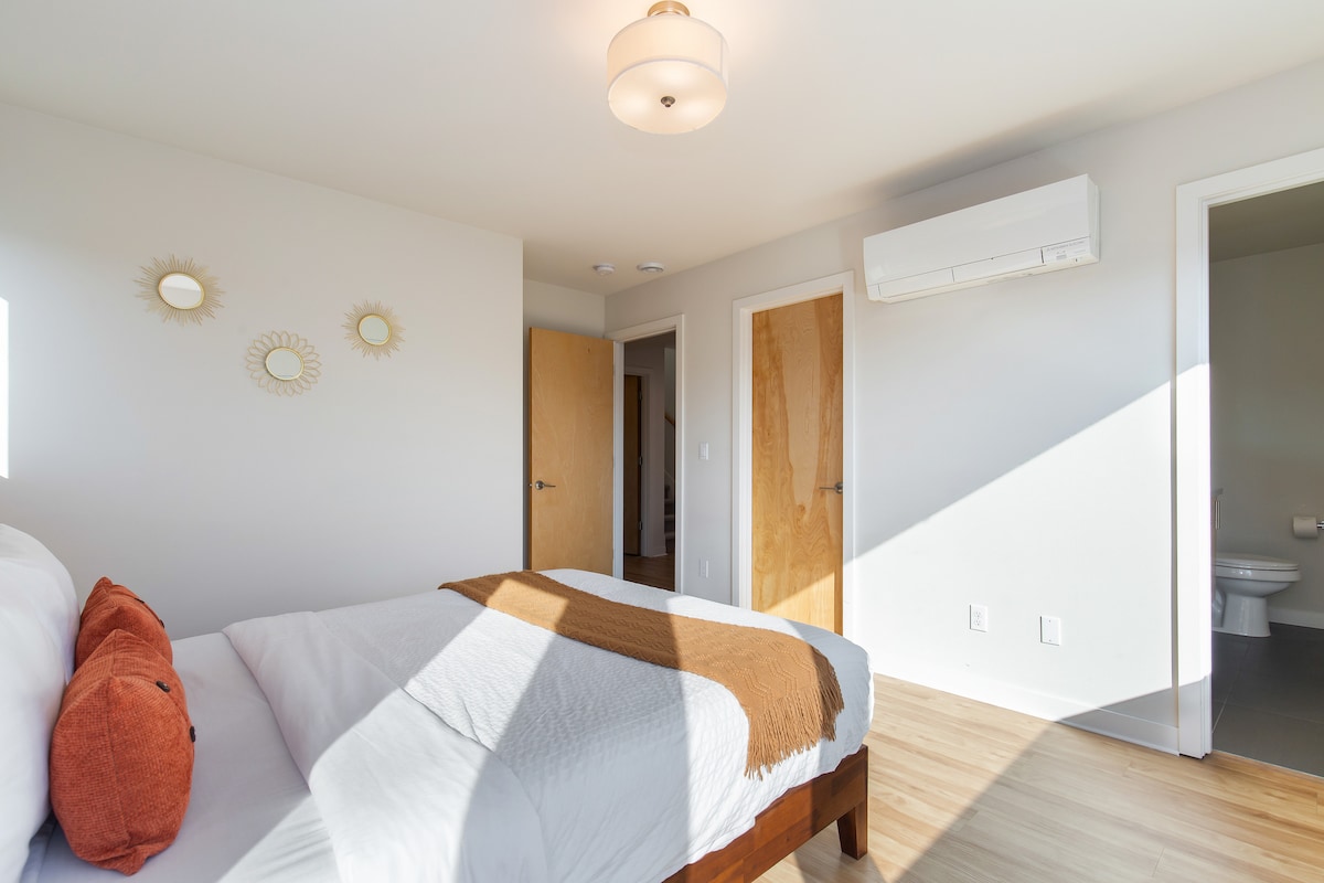Beautiful 3B3B Close to Lumen Field, Downtown