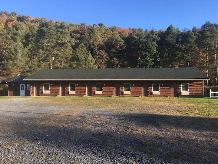 Millstream Lodging Room 901 Guest suites for Rent in Roulette