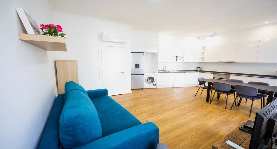 Lisboa Intendente Apartment with Balcony gallery image 2