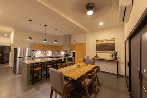 Successful Airbnb property: Modern Casa With Inviting Pool in La Paz