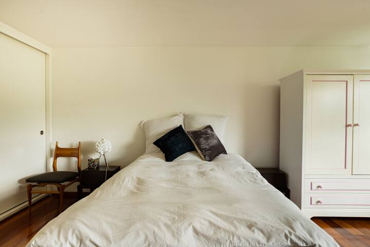 Bright, spacious apartment in trendy Polanco gallery image 5