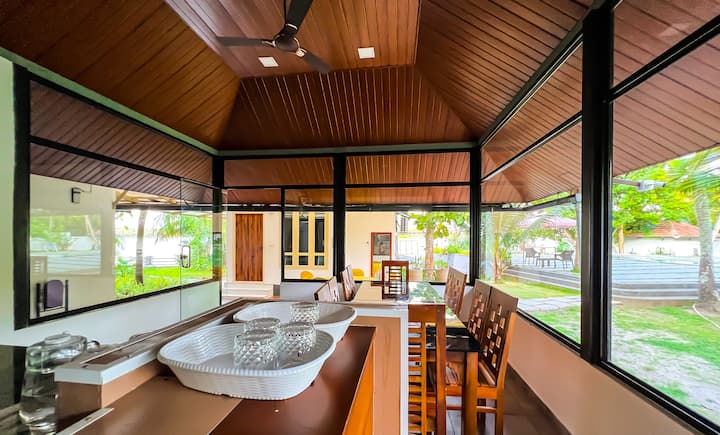 A Peaceful Lake Retreat By Granary Stays - Cochin