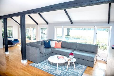 Oceanfront Modern Cape, 15 min to Newport!!
