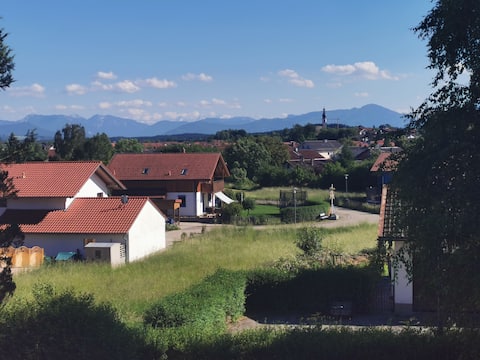 Lovely 2-bedroom condo with Plug'n Play work space