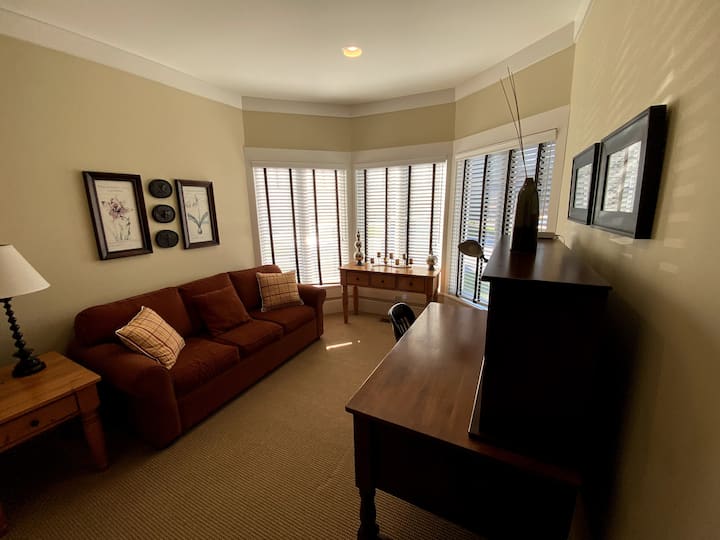 Den / 3e chambre avec canapé-lit Queen Size