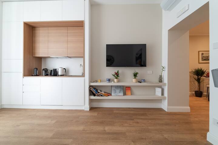 Nuances the Colosseum Apartment gallery image 2