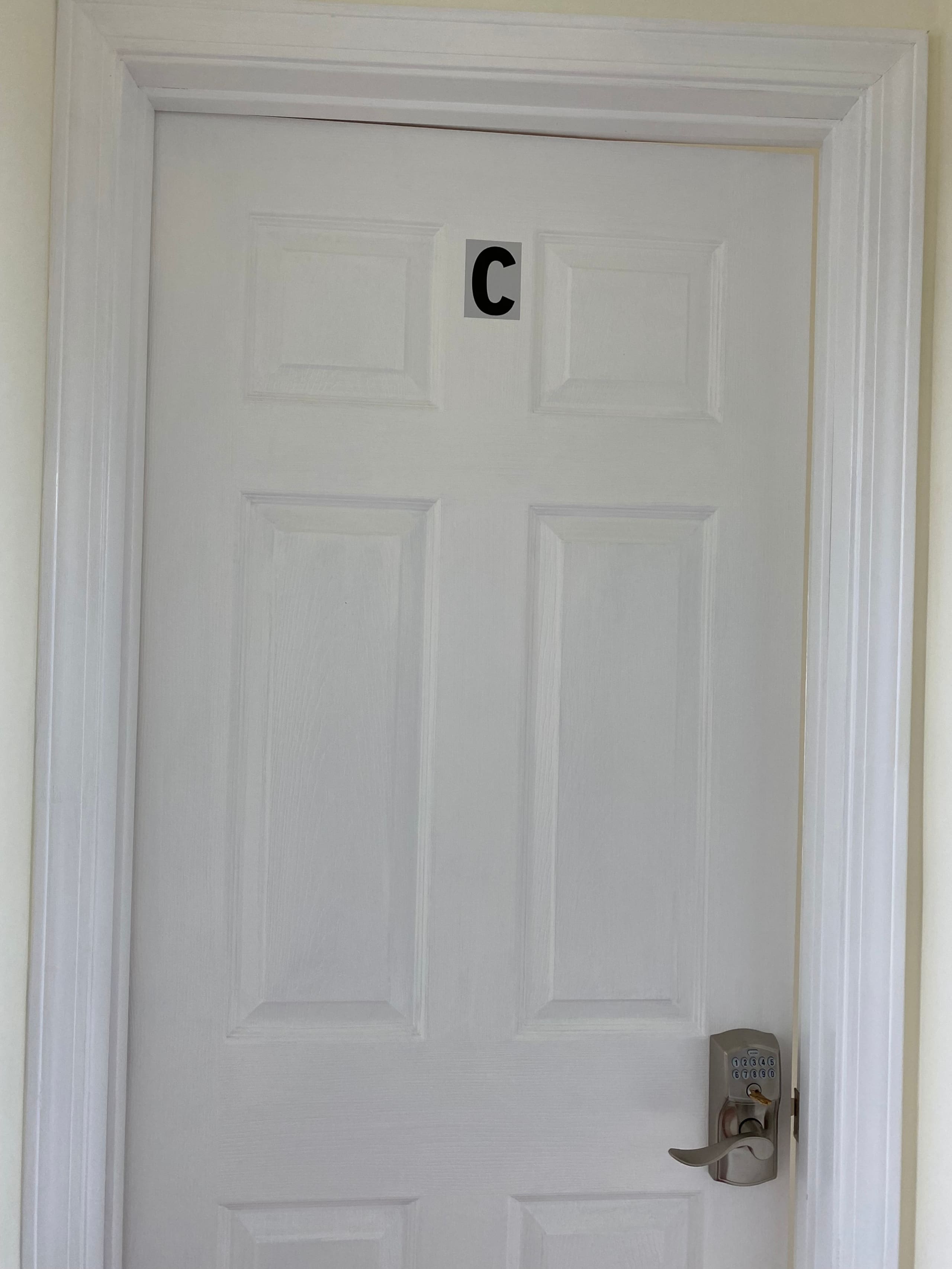 Guesthouse in South San Francisco · ★4.87 · 3 bedrooms · 3 beds · 3 private baths - Image 13