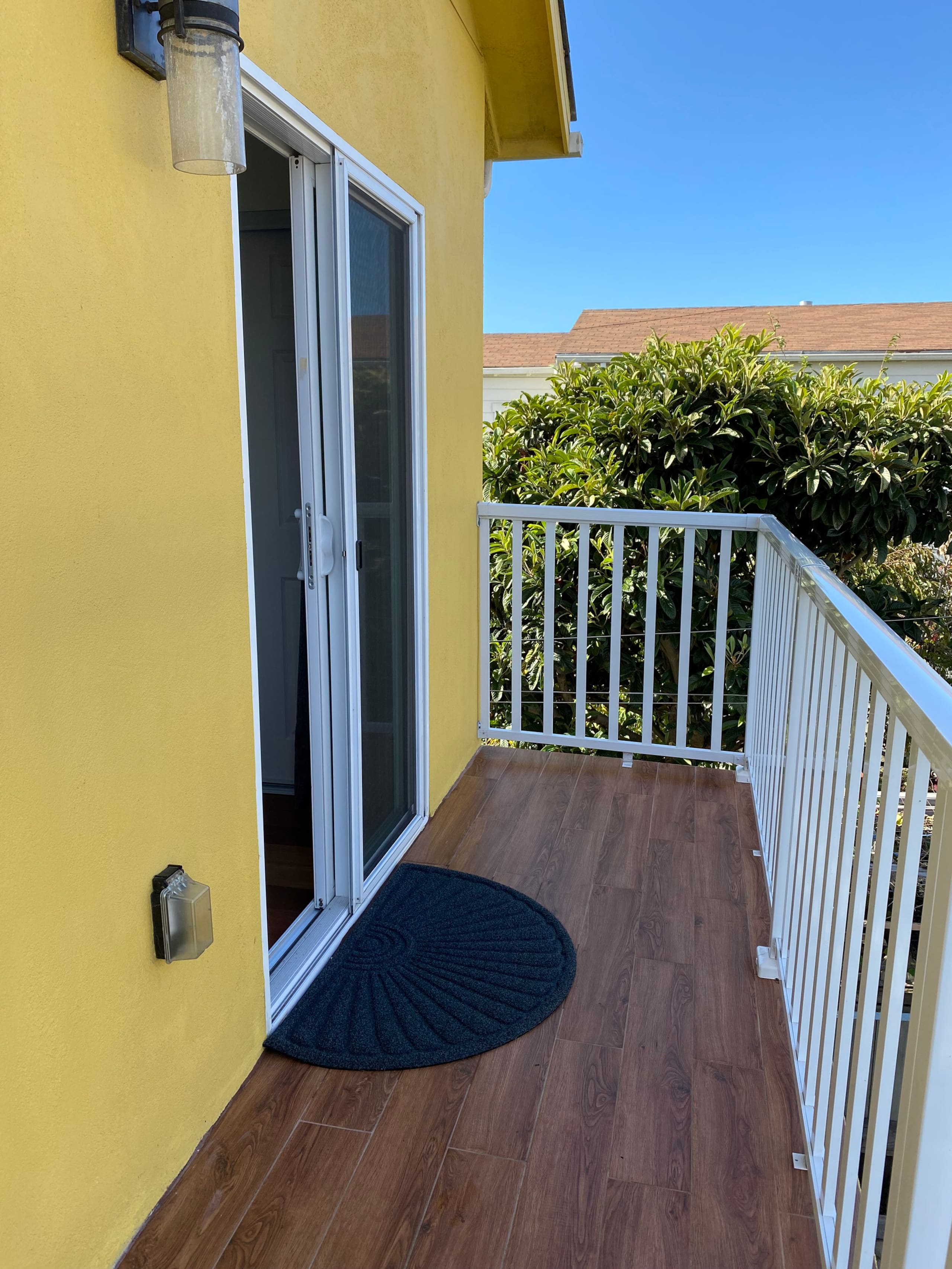 Guesthouse in South San Francisco · ★4.87 · 3 bedrooms · 3 beds · 3 private baths - Image 7