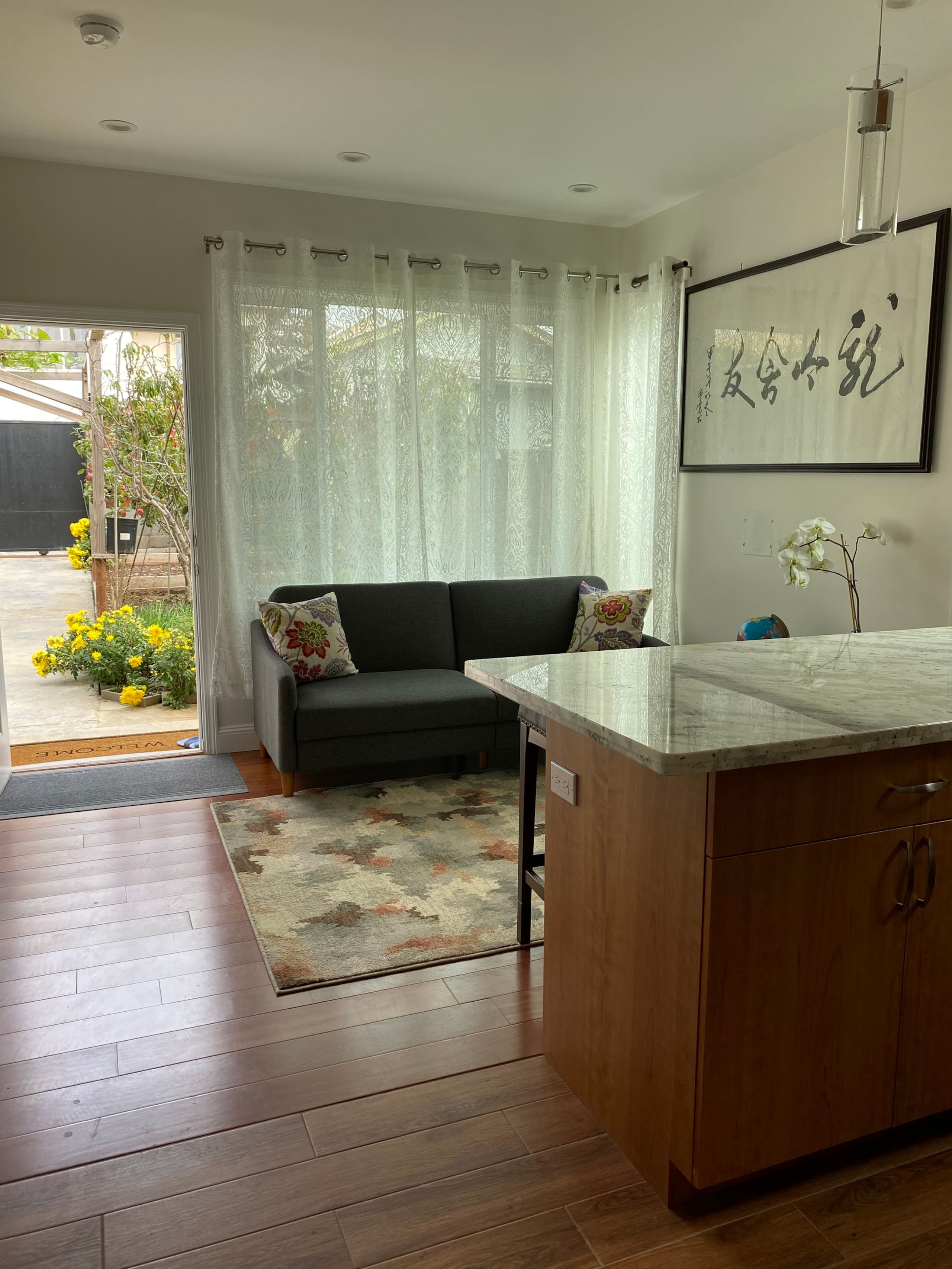 Guesthouse in South San Francisco · ★4.87 · 3 bedrooms · 3 beds · 3 private baths - Image 20