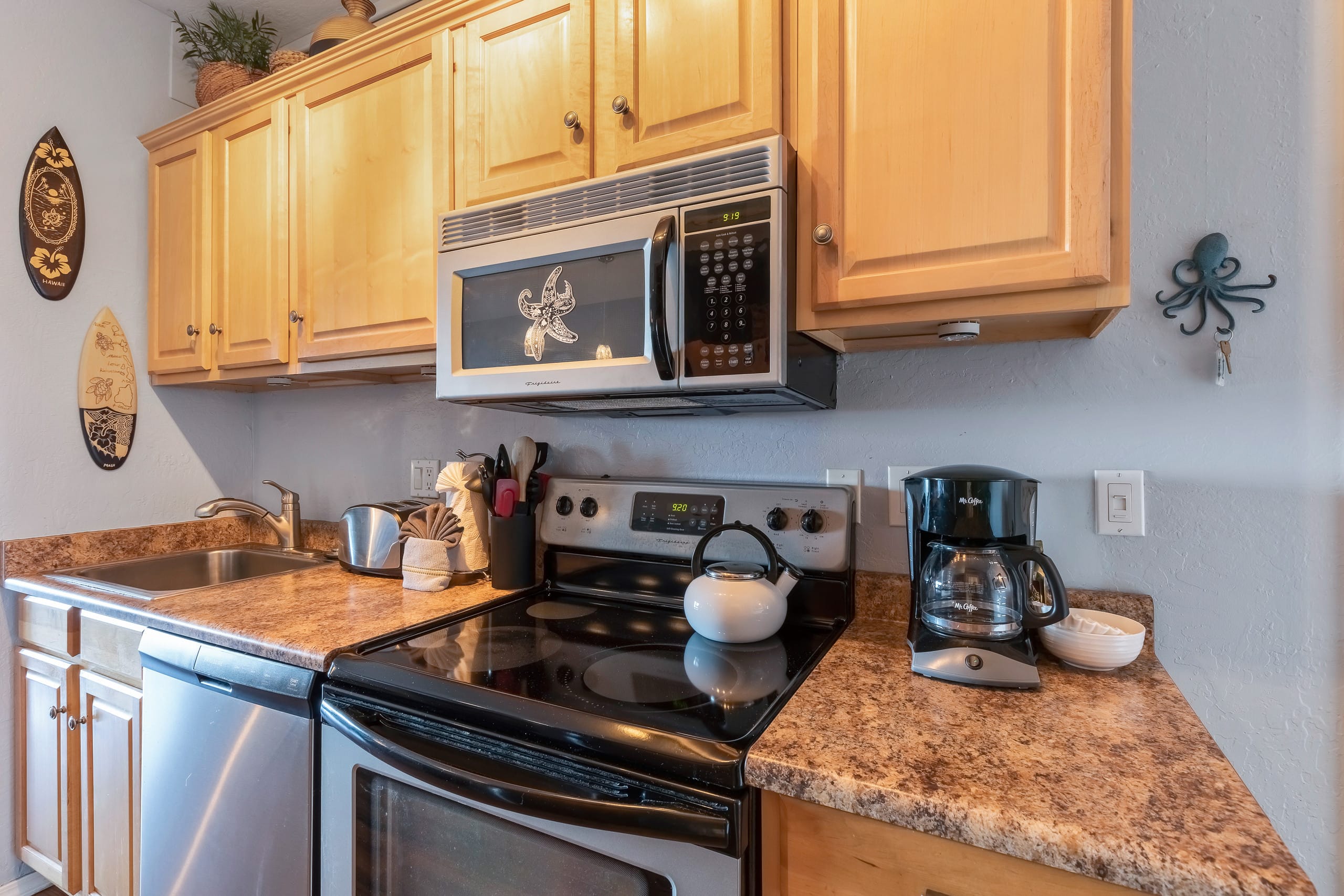 Condo in Lahaina · ★5.0 · Studio · 2 beds · 1 bath - Image 9