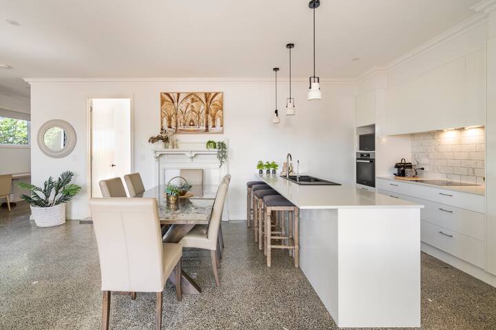 The Pandanus House * SecureGarden*alluvionproperty gallery image 5