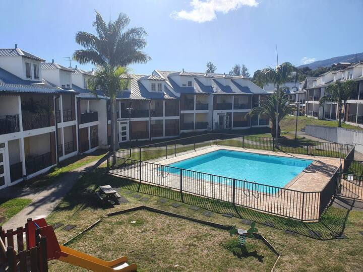 Large T3 apartment in pool residence Apartments for Rent in Saint