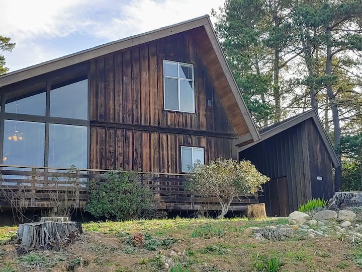 Spacious and serene ocean view Aframe house Houses for Rent in Cambria, California, United