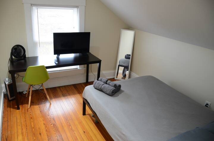 Columbus Vacation Rentals | Apartment and Home Rentals | Airbnb - Renting A Penthouse In Columbus