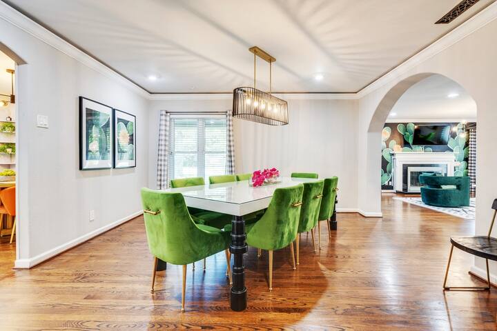 Villa Oasis | Heated Pool & Hot tub by RelaxSTR gallery image 4