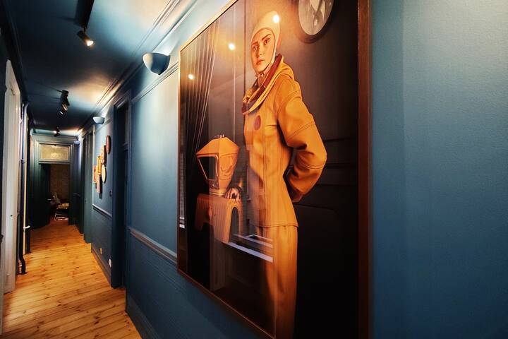 Luxury Condo in Soho with Secret Garden Access gallery image 5