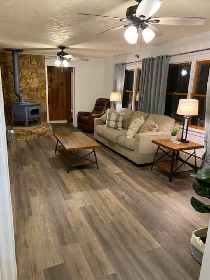 Waterfront Cottage Escape- Only 4 Mi To Franklin - Franklin
