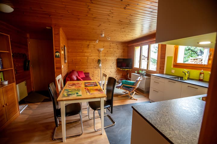 Schöne, Gemütliche Ferienwohnung An Ruhiger Lage - Canton of Valais