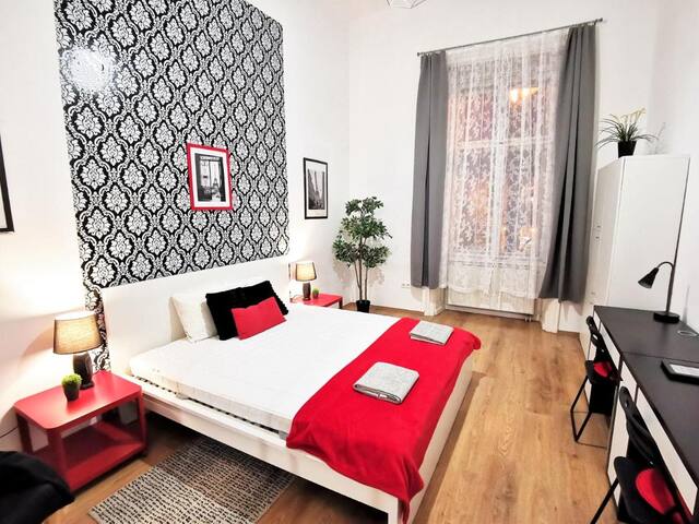 OrangeHomes Budapest managed Airbnb listing 1