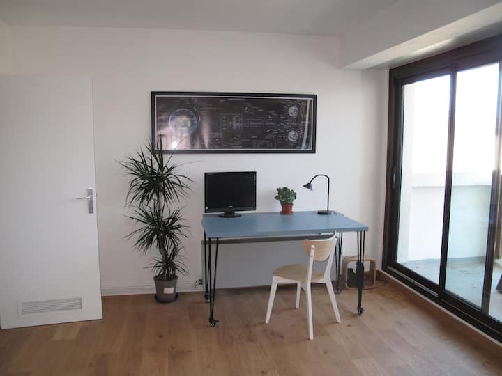 Grenoble "Trois tours" , studio 28 m2 Apartments for Rent in Grenoble