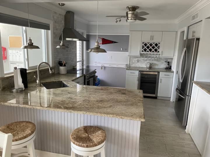 2 Bedroom Downtown For 2022 Season - Naples, FL