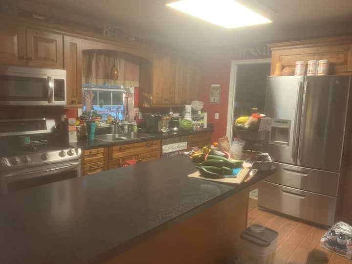 Cozy Bedroom In Wooded Setting.  Near The Beach! - Salisbury, MD