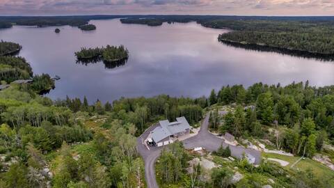 Gorgeous Cottage on Black Sturgeon Lake